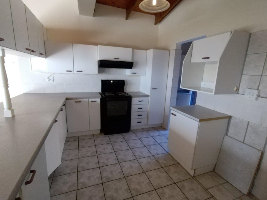 3 Bedroom Property for Sale in Wavecrest Eastern Cape